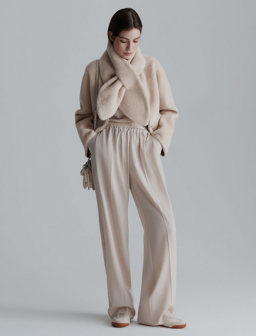 kurze jacke mit schaldetail – creme