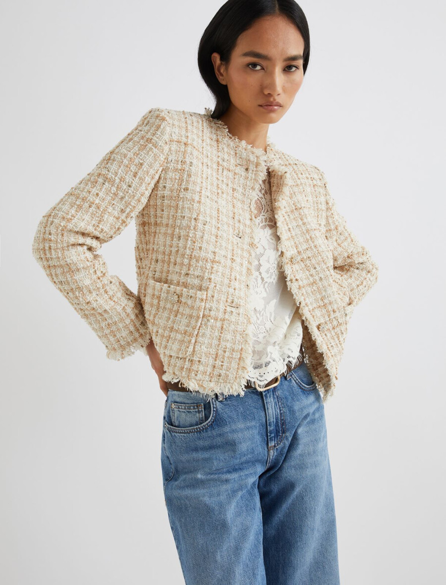 kurze paillettenbesetzte lamé-jacke – beige