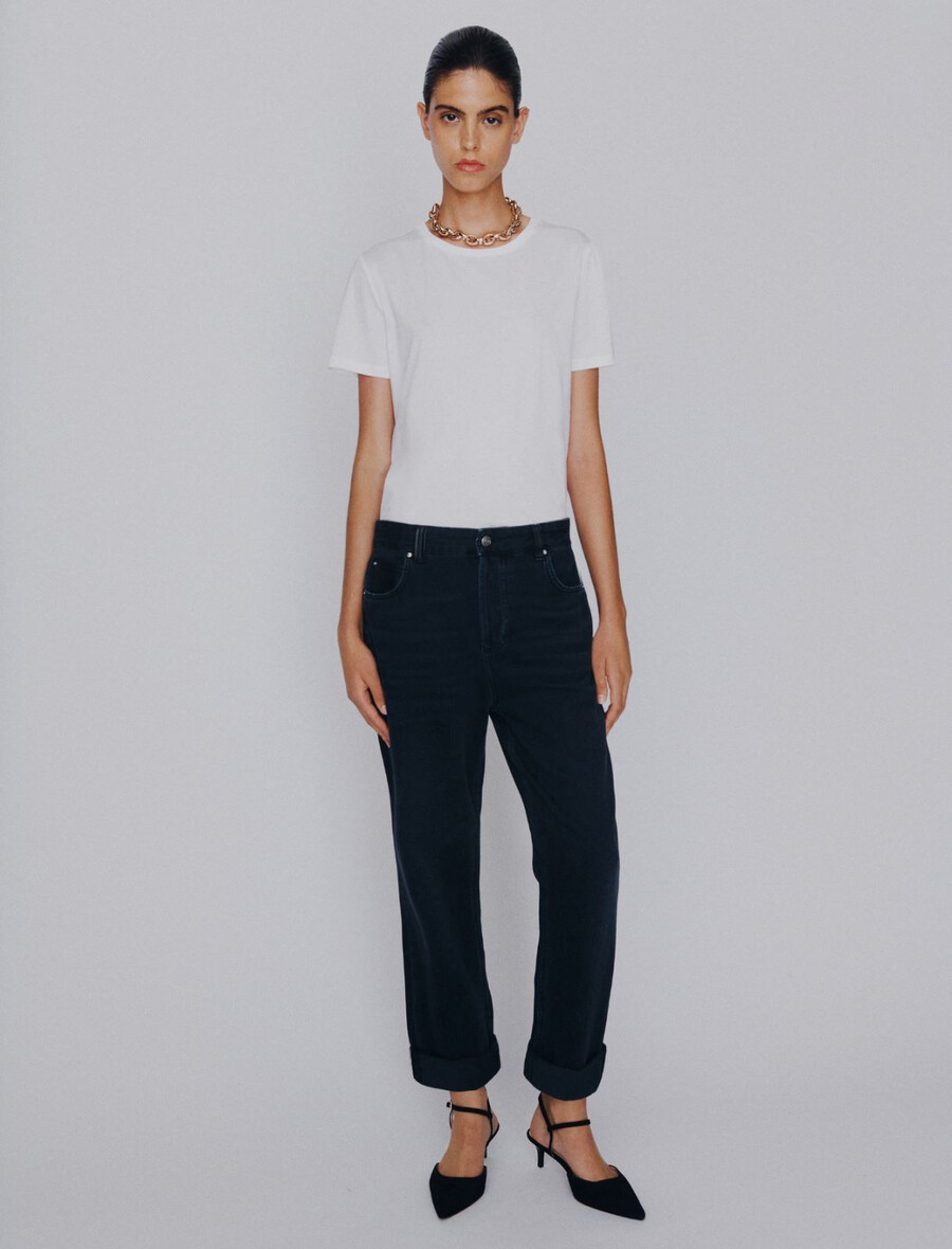 tomboy-jeans aus denim – schwarz