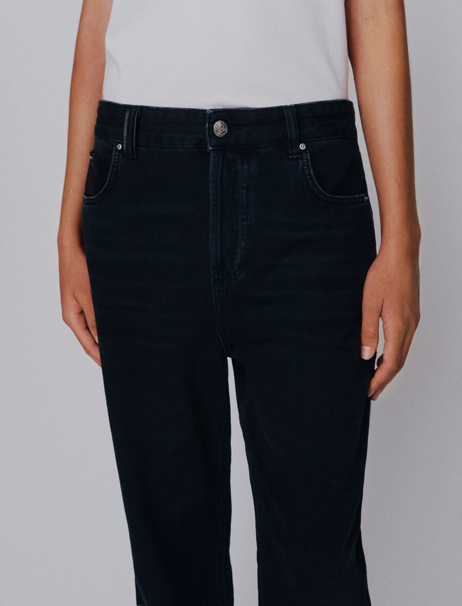 tomboy-jeans aus denim – schwarz