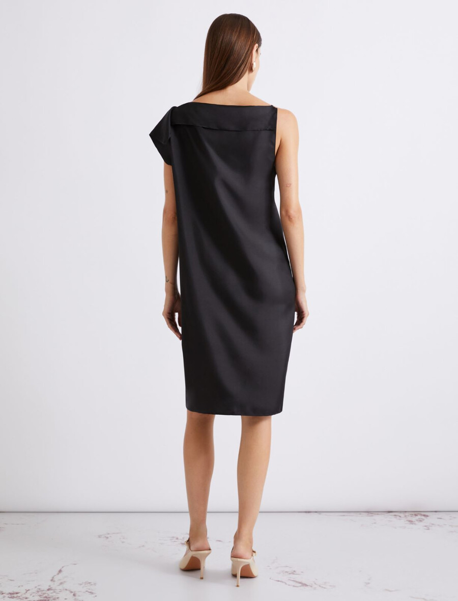 seidentwillkleid mit asymmetrischem ausschnitt - schwarz