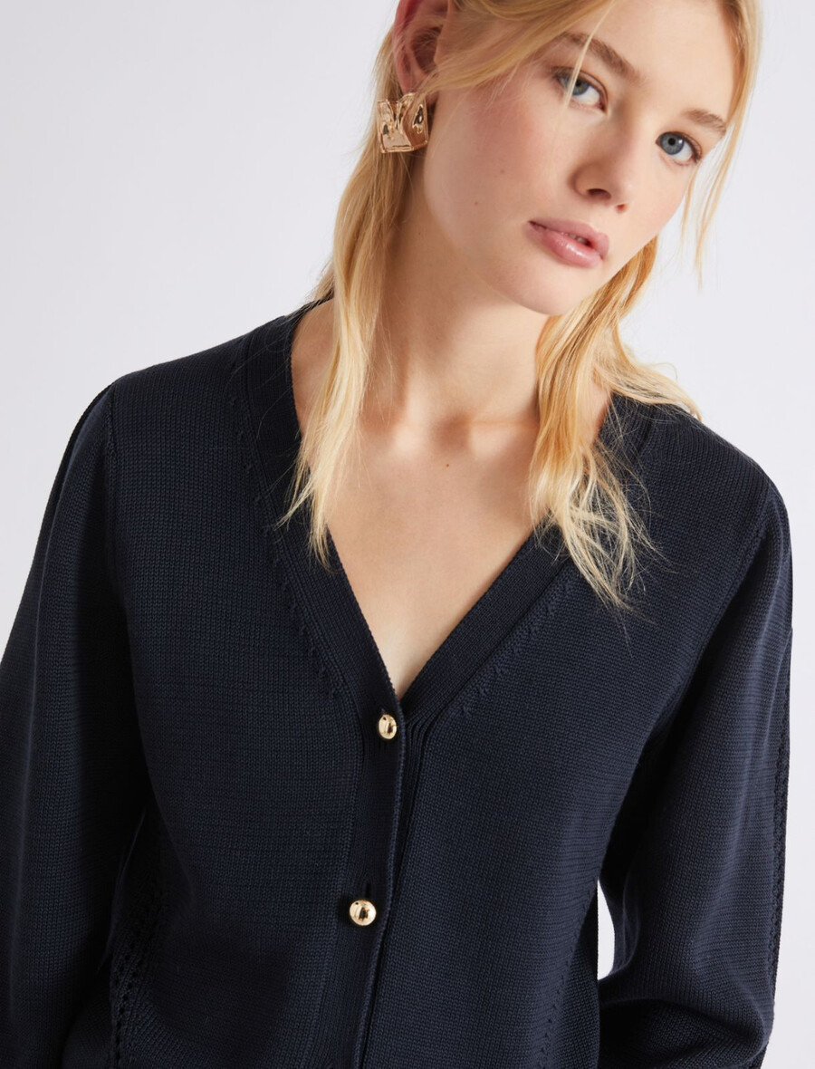 schmal geschnittene strickjacke mit v-ausschnitt – marineblau