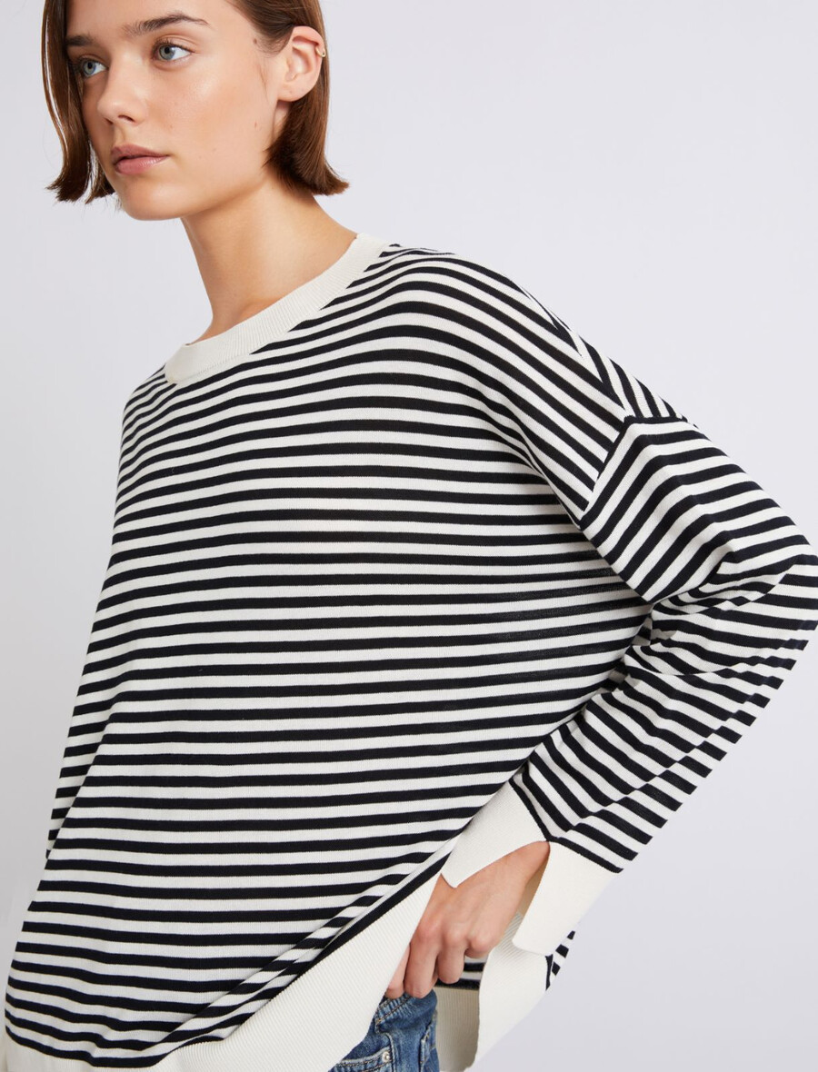 oversized-pullover mit rundhalsausschnitt – creme
