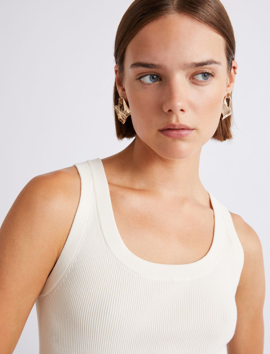 top aus geripptem viskose-strick – creme