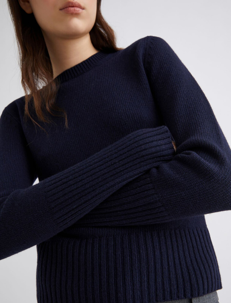 pullover aus kaschmir- und viskosemischung – marineblau