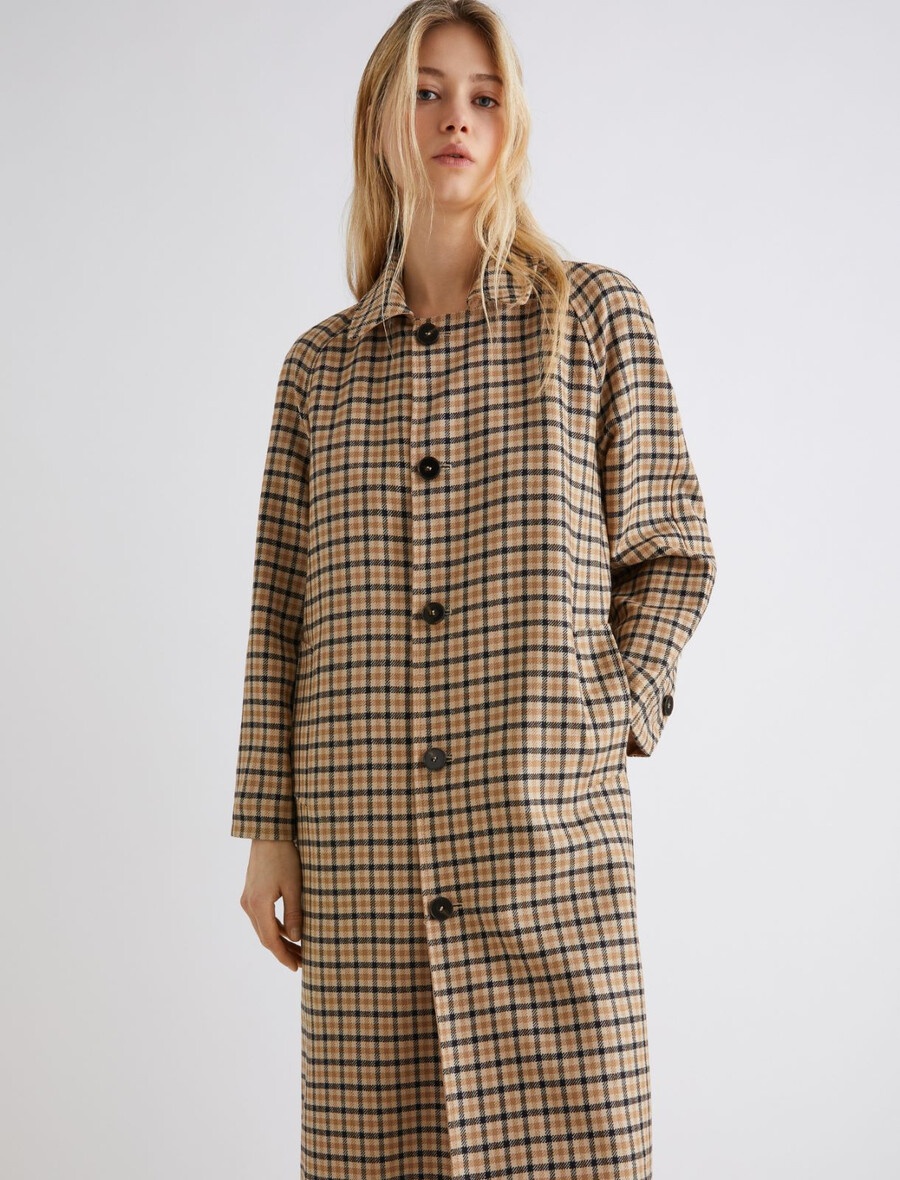 trenchcoat aus stretch-gabardine - kamel
