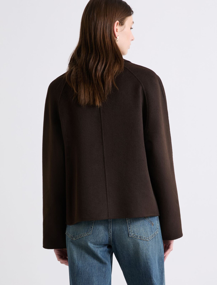 kurzer doppellagiger trenchcoat – dunkelbraun