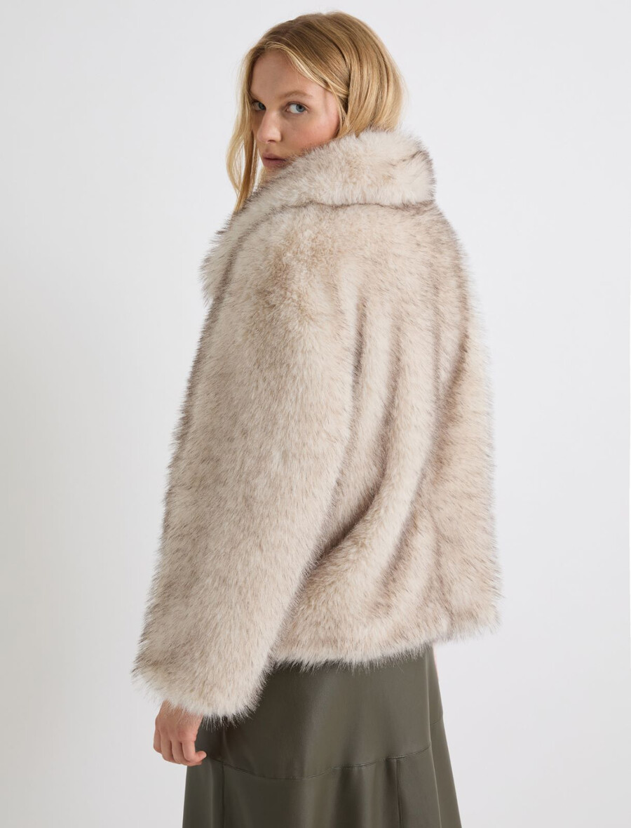 oversize-jacke aus flauschigem stoff – beige