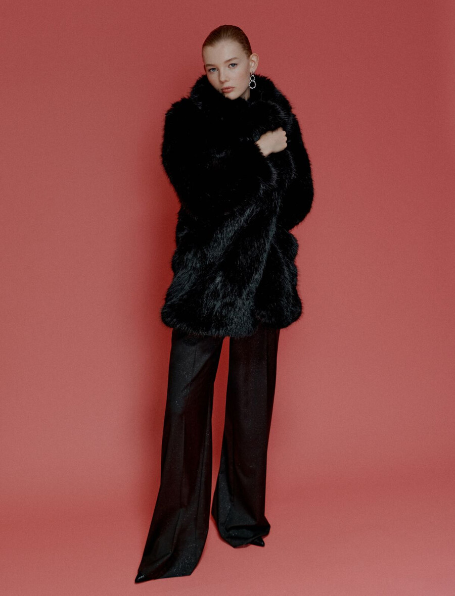 Übergroße flauschige strickjacke – schwarz