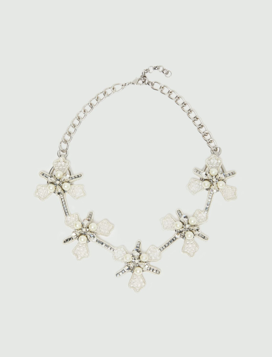 halskette mit blumen und perlen - silber
