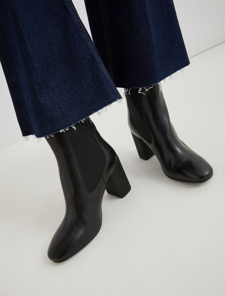 chelsea-boots mit absatz – schwarz