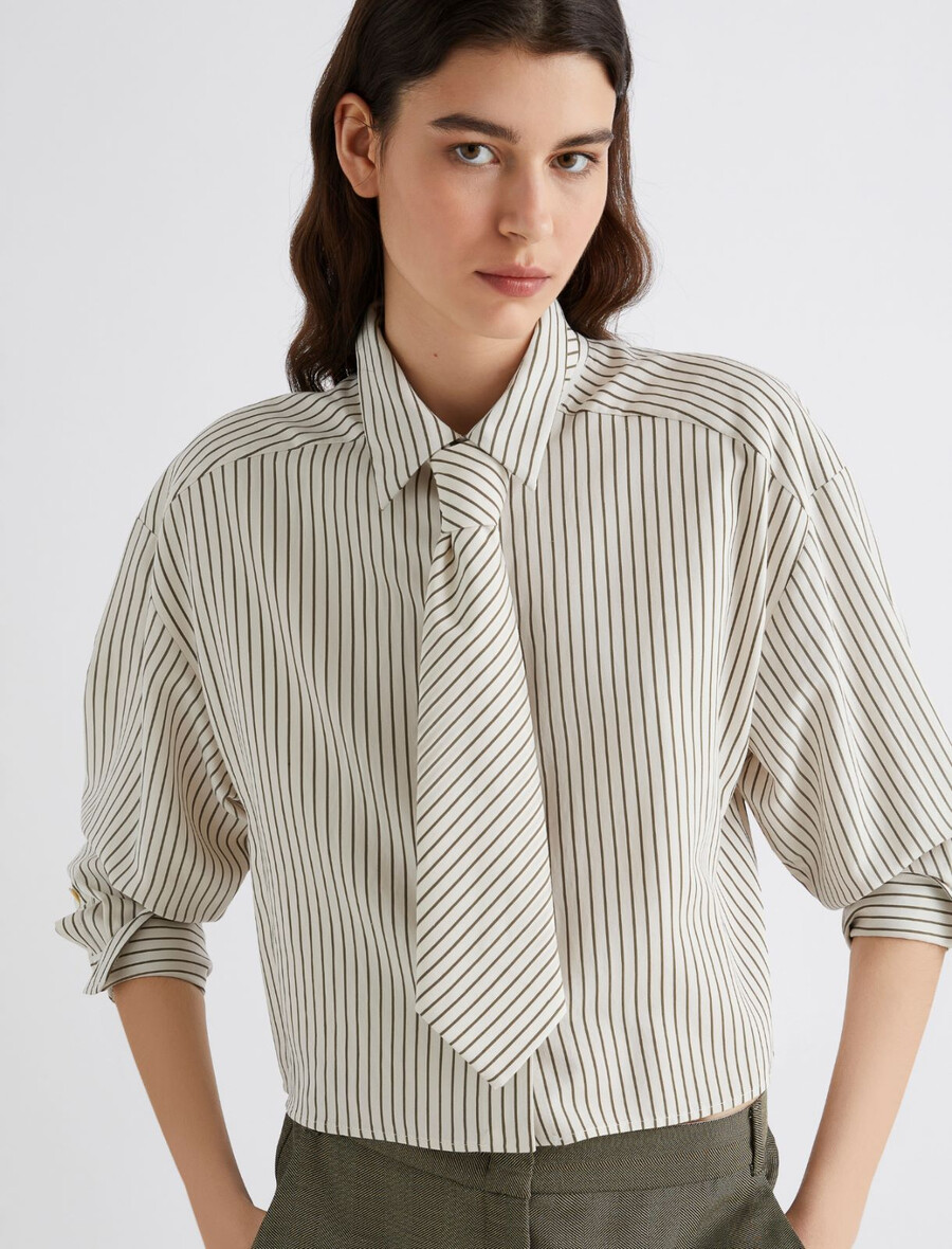 kurze bluse – salbei