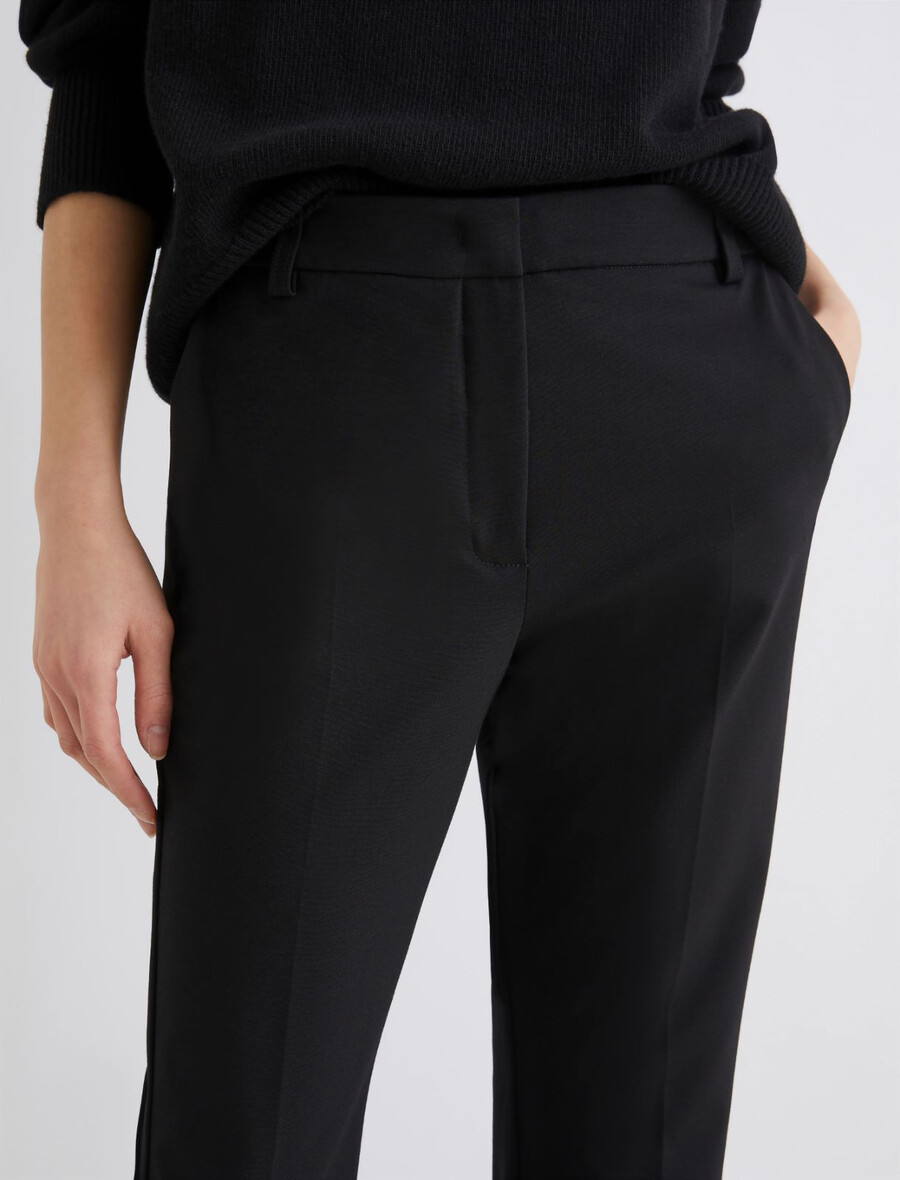 schmal geschnittene jerseyhose - schwarz