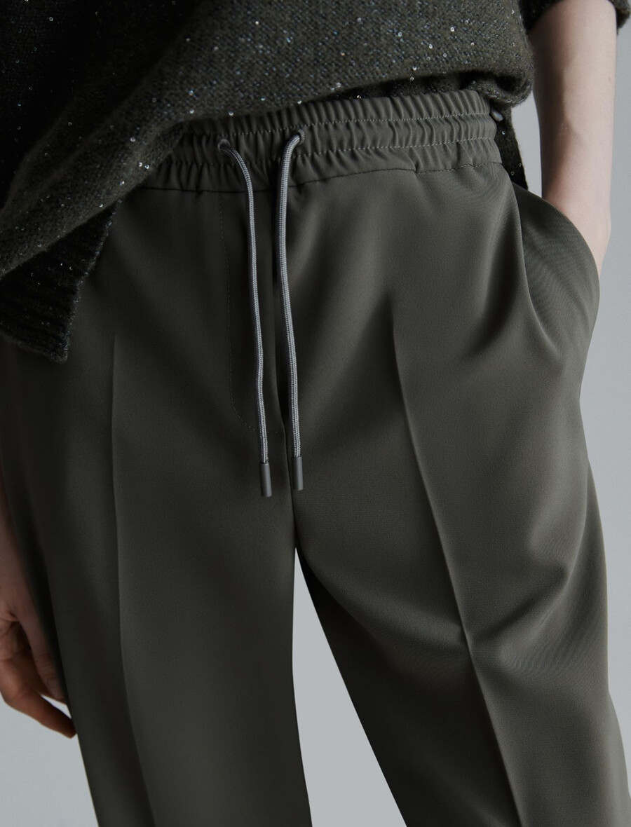 jogginghose aus stretch-twill – oliv